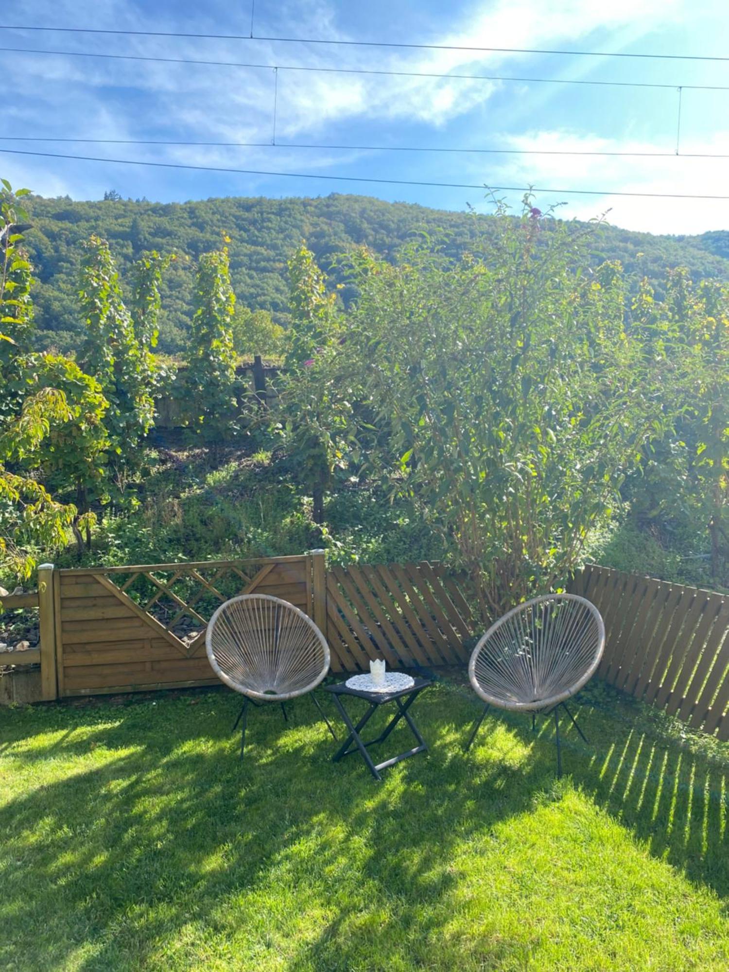 Ferienwohnung Ambiente II Und III Klotten Bagian luar foto
