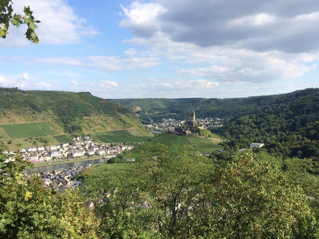 Ferienwohnung Ambiente II Und III Klotten Bagian luar foto
