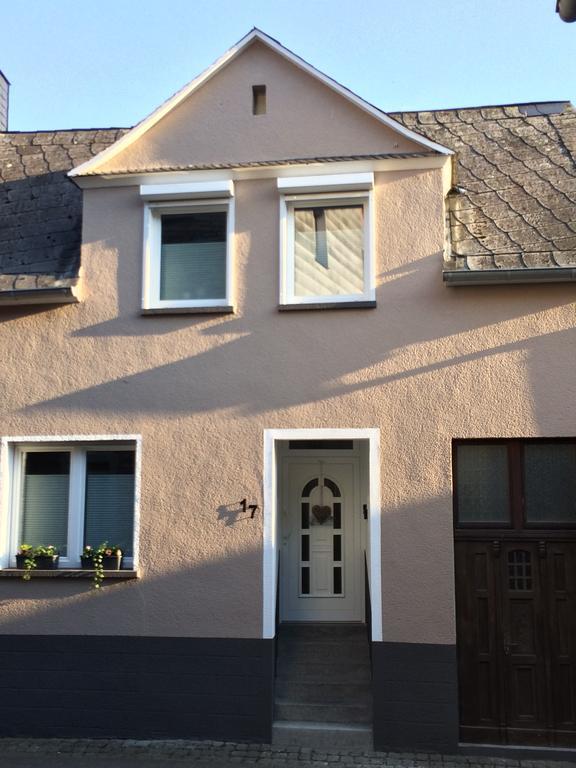 Ferienwohnung Ambiente II Und III Klotten Bagian luar foto